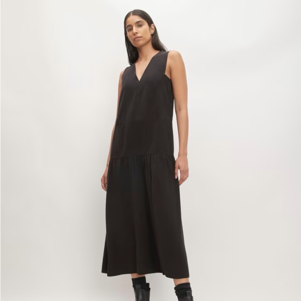 NWT Everlane The TENCEL™ V-Neck Dress